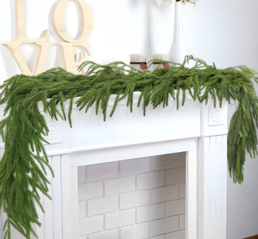 Velora/Artificial Cedar Garlands